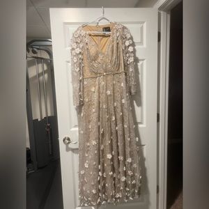 Macduggal size 16 nude Lacey gray gown with floral white embellishments
